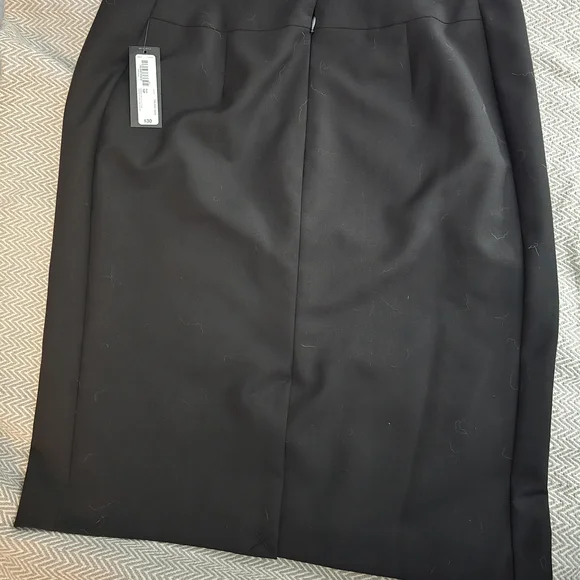 Worthington Classic Black Pencil Skirt NWT - Picture 2 of 6